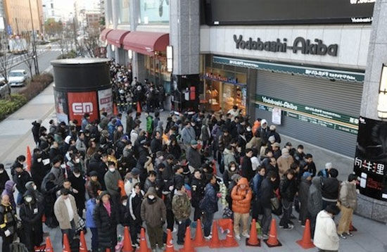 Nintendo 3DS agotada en Japón horas después de su lanzamiento
