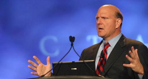 Steve Ballmer anuncia su marcha de Microsoft