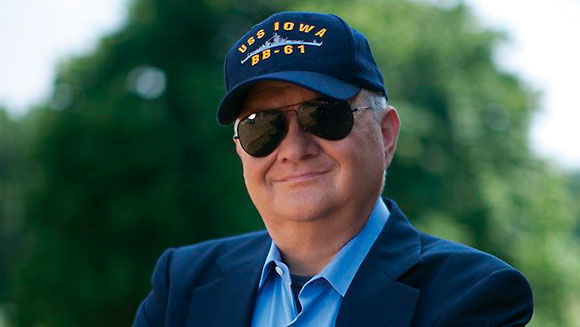 Fallece el novelista Tom Clancy